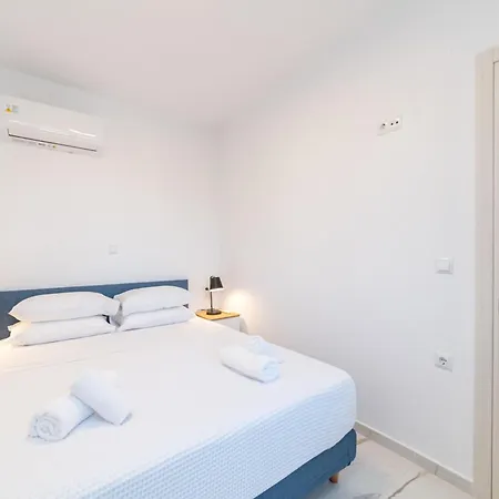 Sirens Residential Complex * Ofrínion